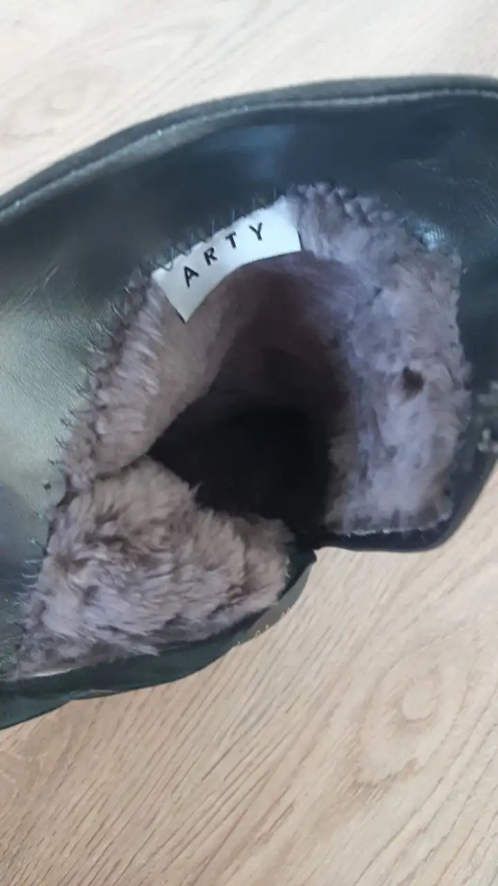 Зимние ботинки 36 размера - Обувь (Одежда) в Мытищи