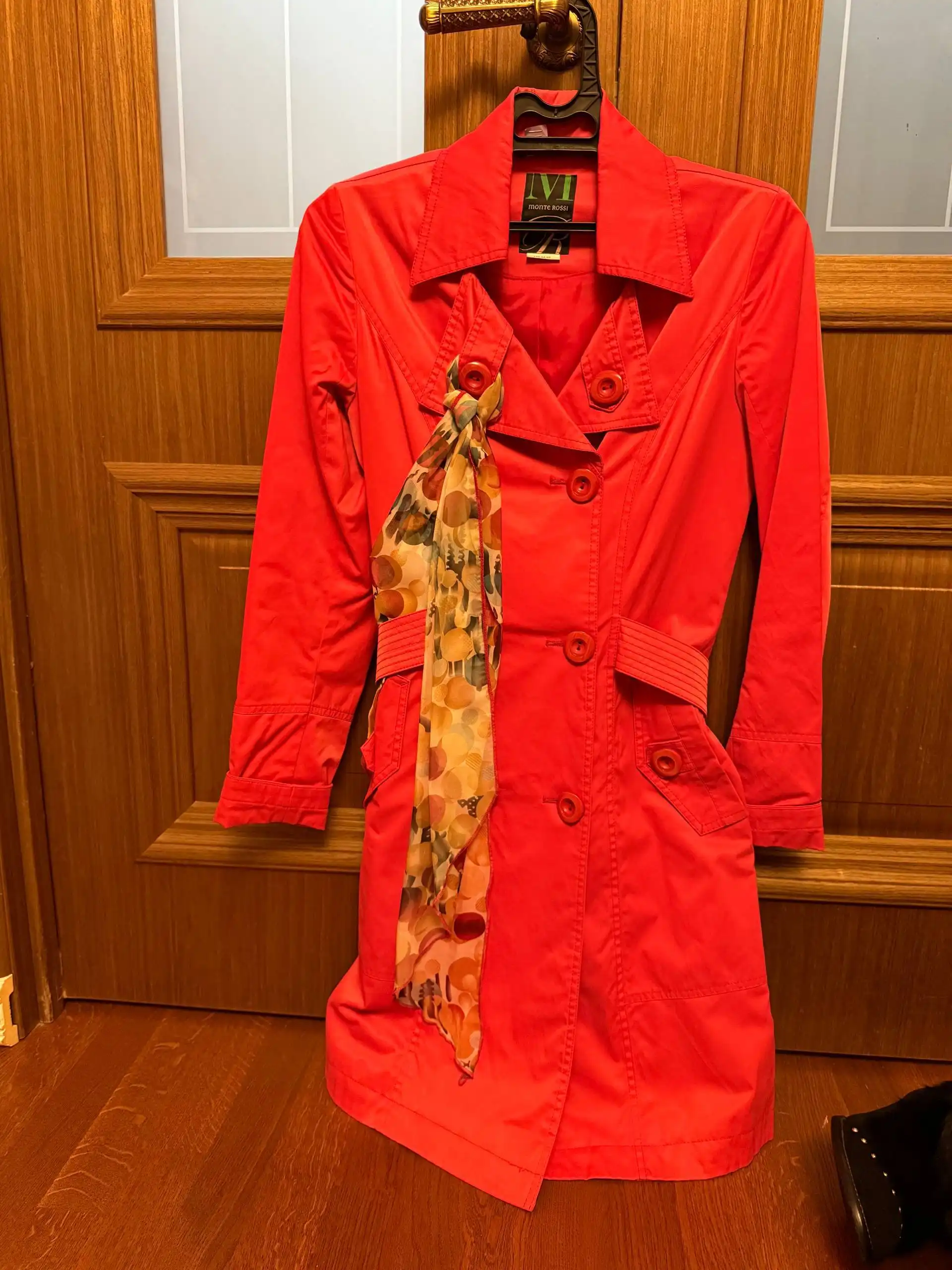 Продажа вещей 42 размера - Женская одежда (Одежда) в Мытищи