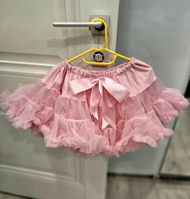 Две юбки на рост 110 см - Спортивная одежда и купальники в Мытищи