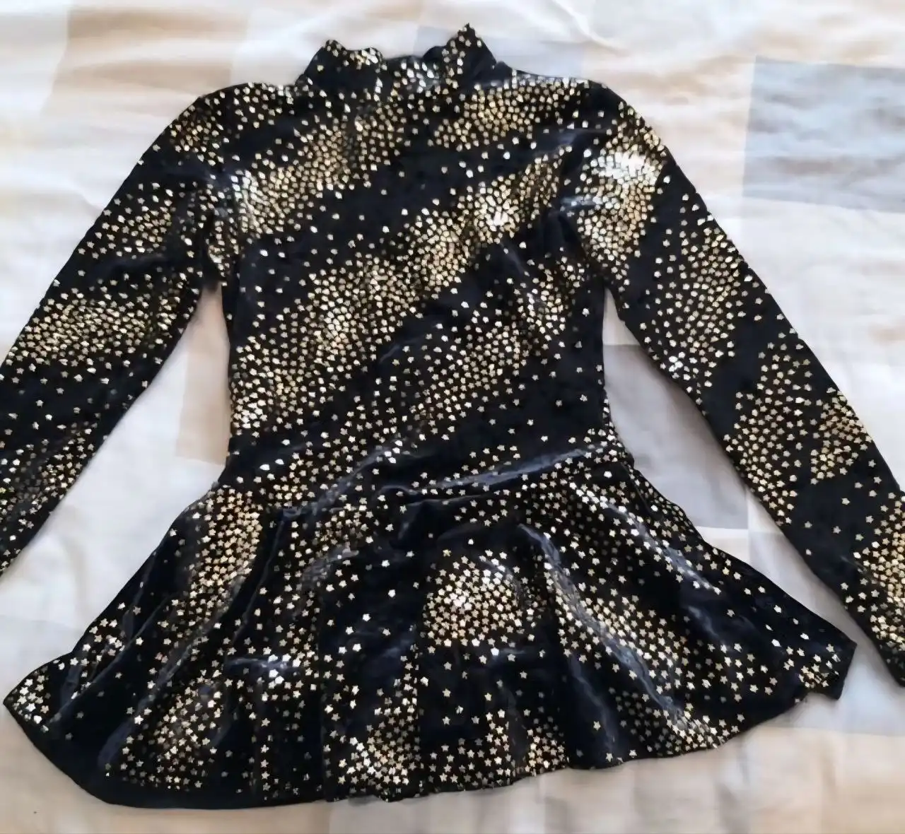 Платье для фигурного катания на 5-6 лет - Спортивная одежда (Одежда) в Мытищи