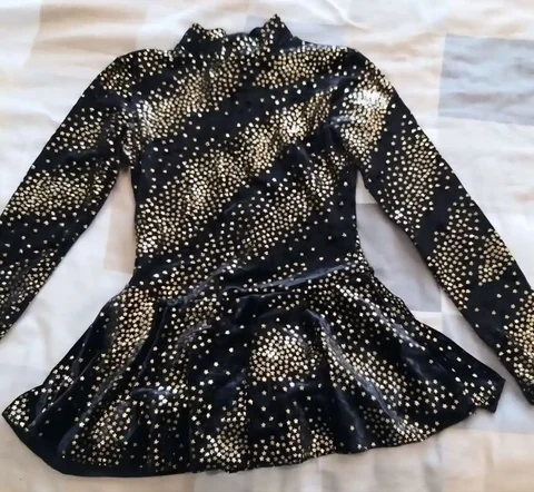 Платье для фигурного катания на 5-6 лет - частное объявление в Мытищи