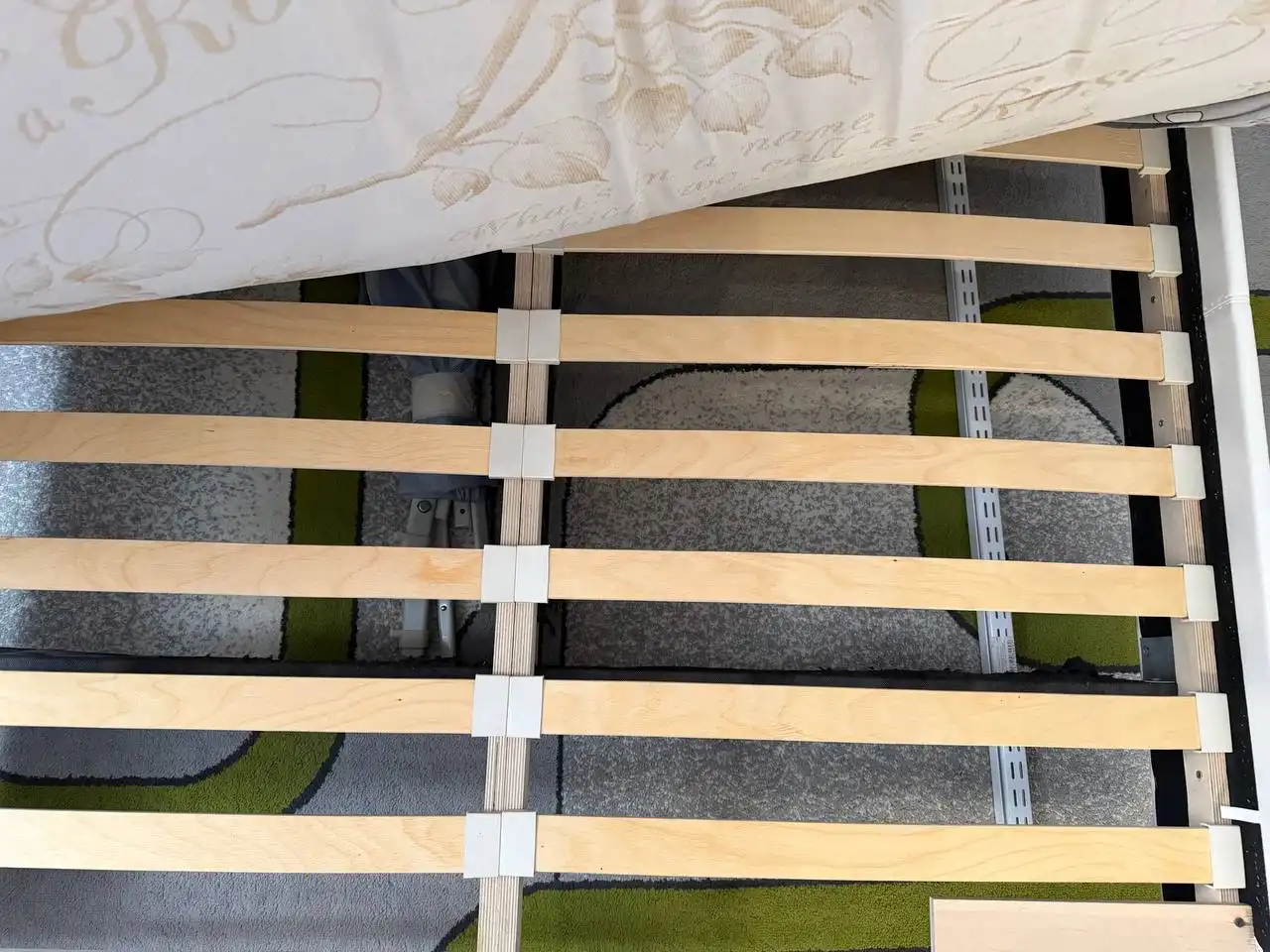 Продается кровать 140х200 с матрасом - Мебель (Барахолка) в Мытищи