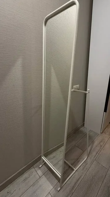 Зеркало напольное ИКЕЯ с крючками - Мебель в Мытищи