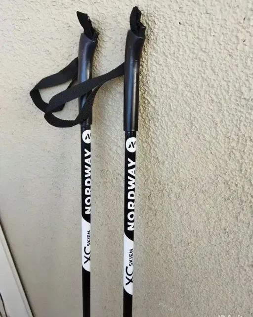 Лыжные палки Nordway Skien 135 см новые - Спорттовары в Мытищи