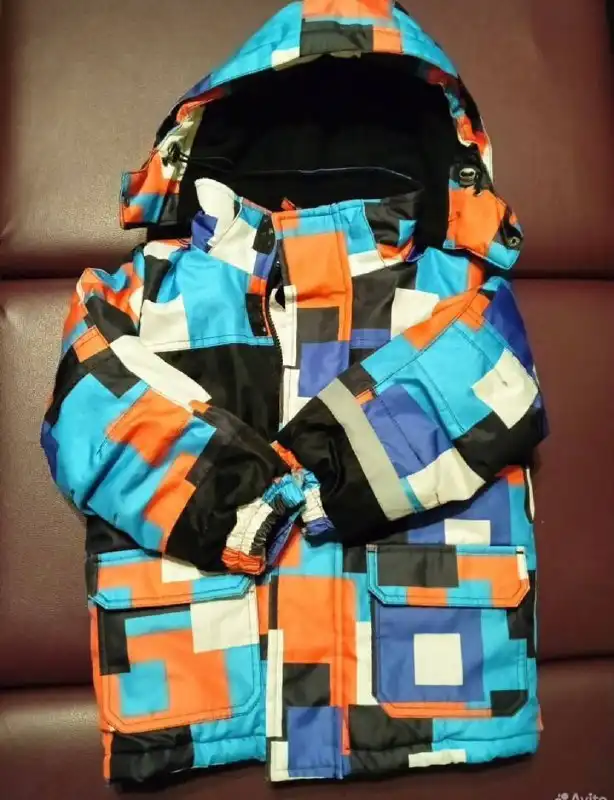 Детская зимняя куртка размер 110 см - Детская одежда (Одежда) в Мытищи