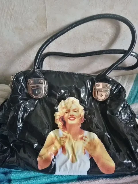 Сумка новая в отличном состоянии - Одежда в Мытищи