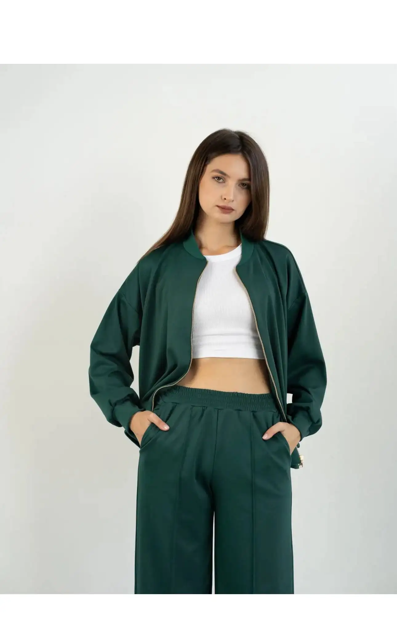 Костюмы размеры 42-48 - Одежда (Барахолка) в Мытищи