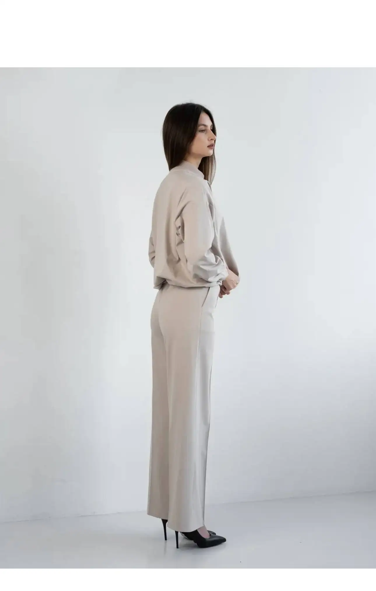 Костюмы размеры 42-48 - Одежда (Барахолка) в Мытищи