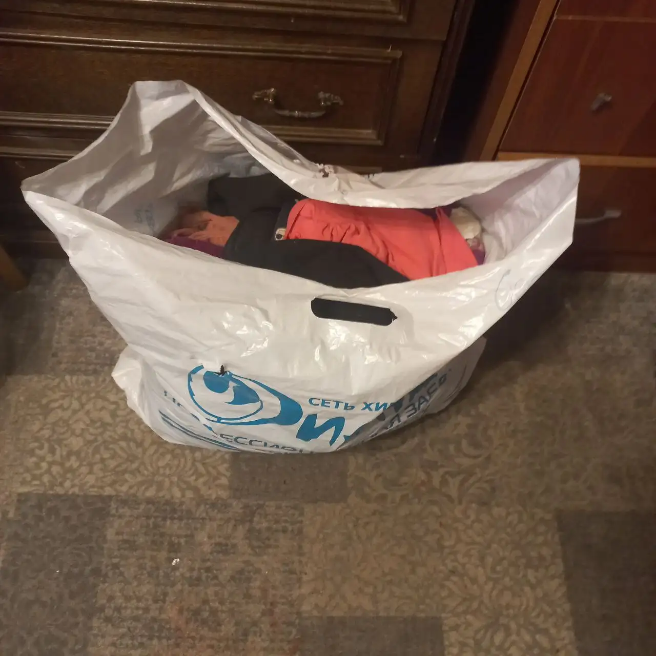 Продажа вещей: одежда, сумки, аксессуары - Одежда в Мытищи