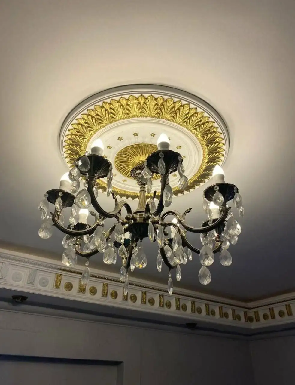 Люстра шикарная подвесная для салона или дома - Люстры (Барахолка) в Мытищи