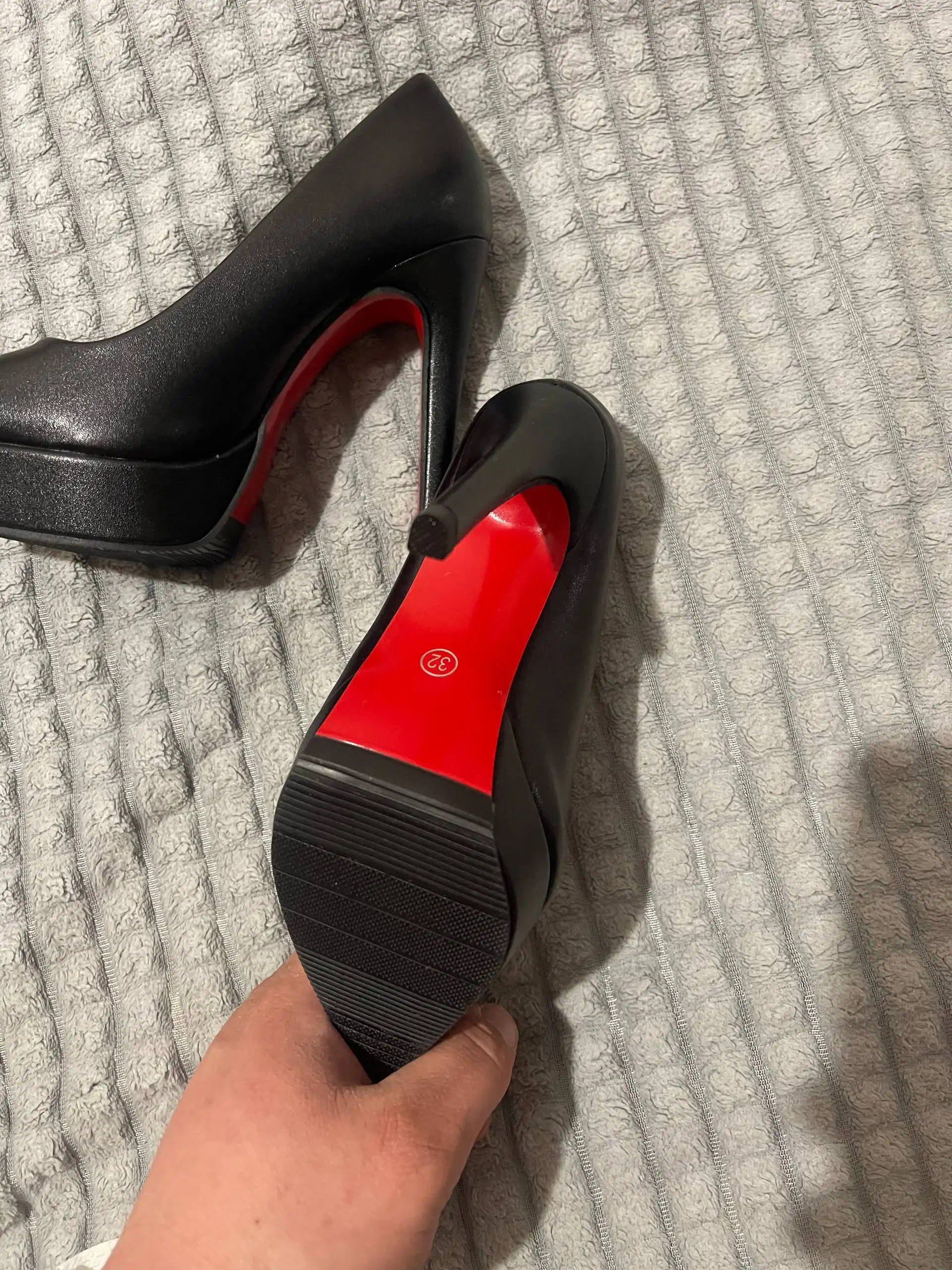 Туфли Christian Louboutin, размер 32, новые - Обувь (Одежда) в Мытищи