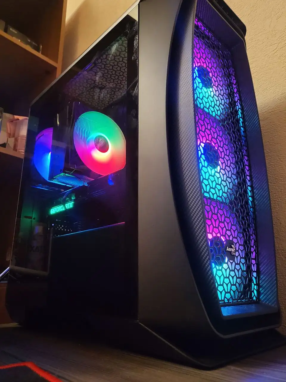 Корпус AeroCool Aero One Frost - Компьютерные комплектующие (Электроника) в Мытищи