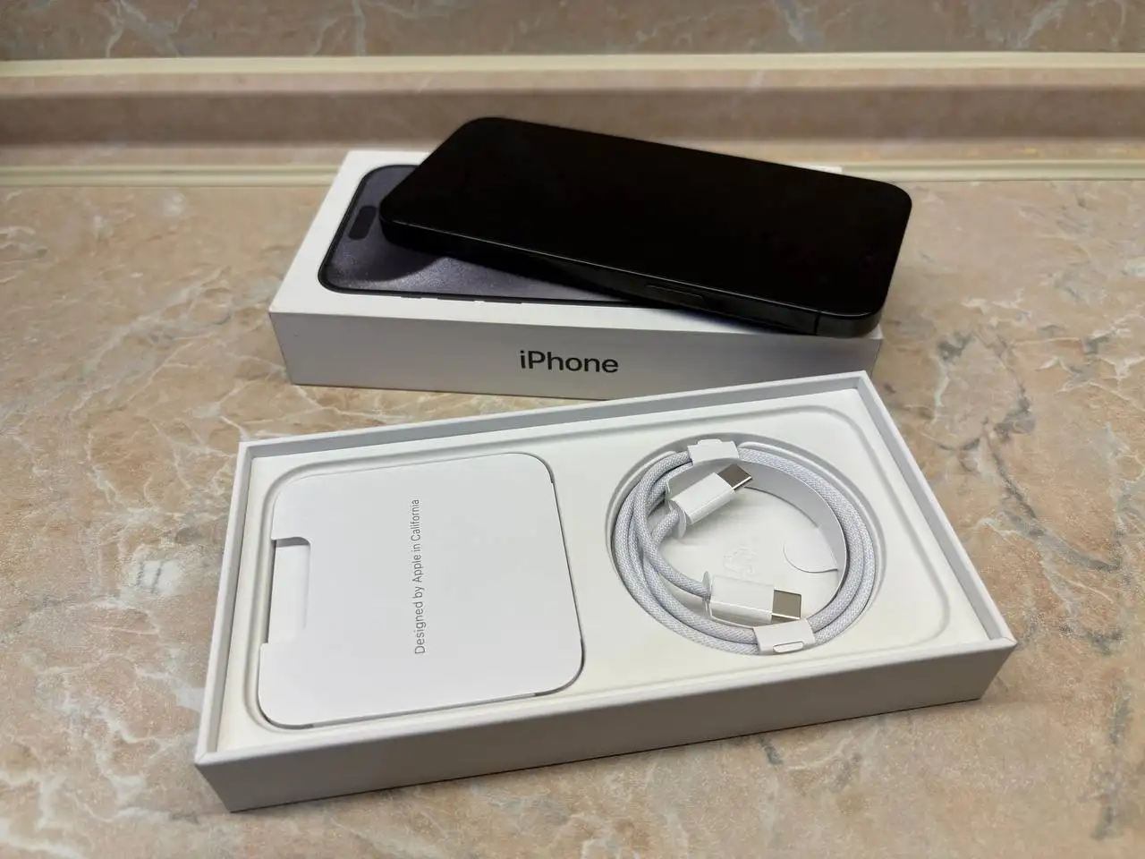 iPhone 15 Pro Max 256 ГБ в идеальном состоянии - Смартфоны и телефоны (Электроника) в Мытищи