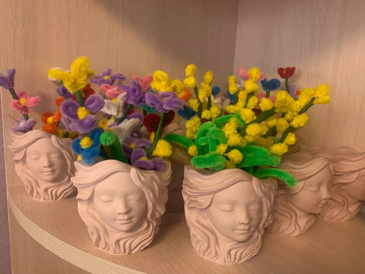 Плюшевые цветы в кашпо из гипса и букеты из мыла - Рукоделие (Барахолка) в Мытищи