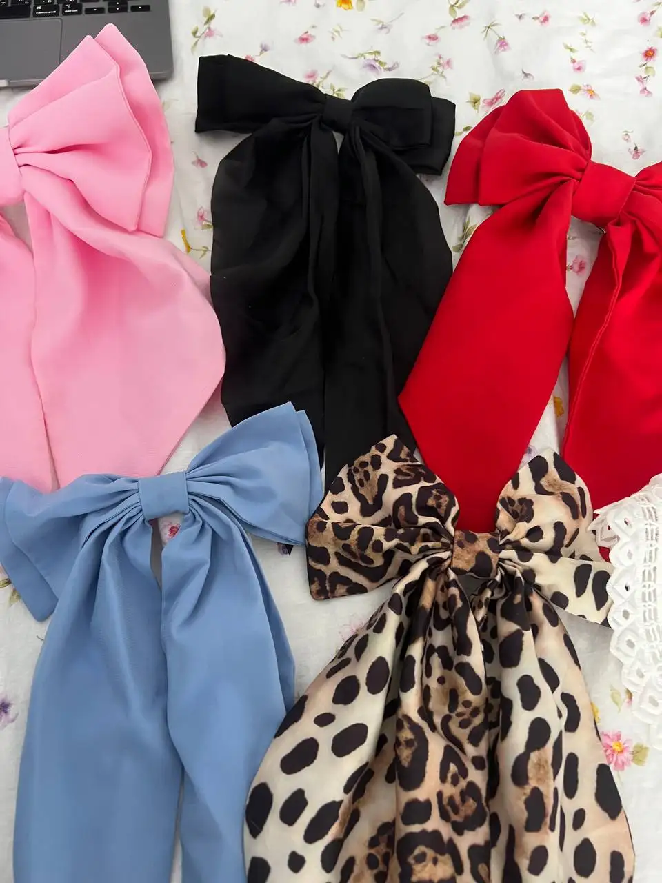 Банты на заколках ручной работы большие - Аксессуары (Барахолка) в Мытищи