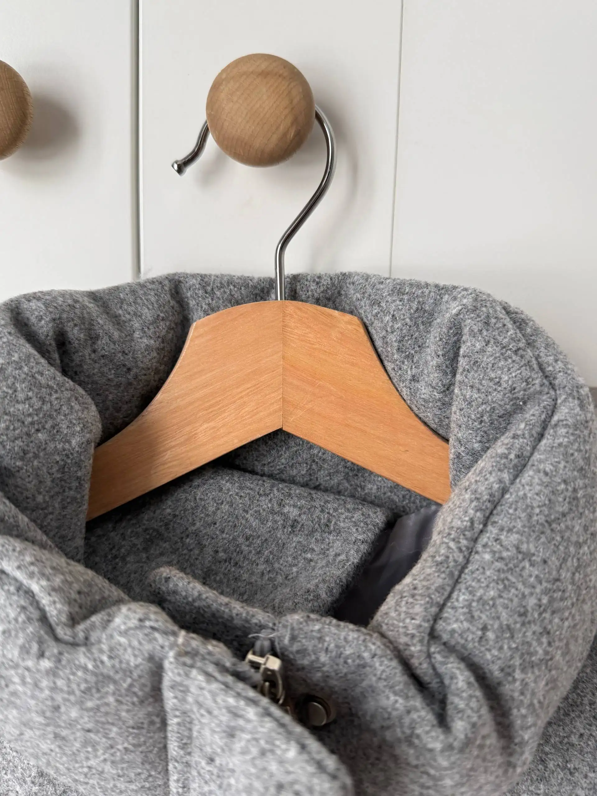 Утепленный жилет новый размер 44-46 - Верхняя одежда (Одежда) в Мытищи