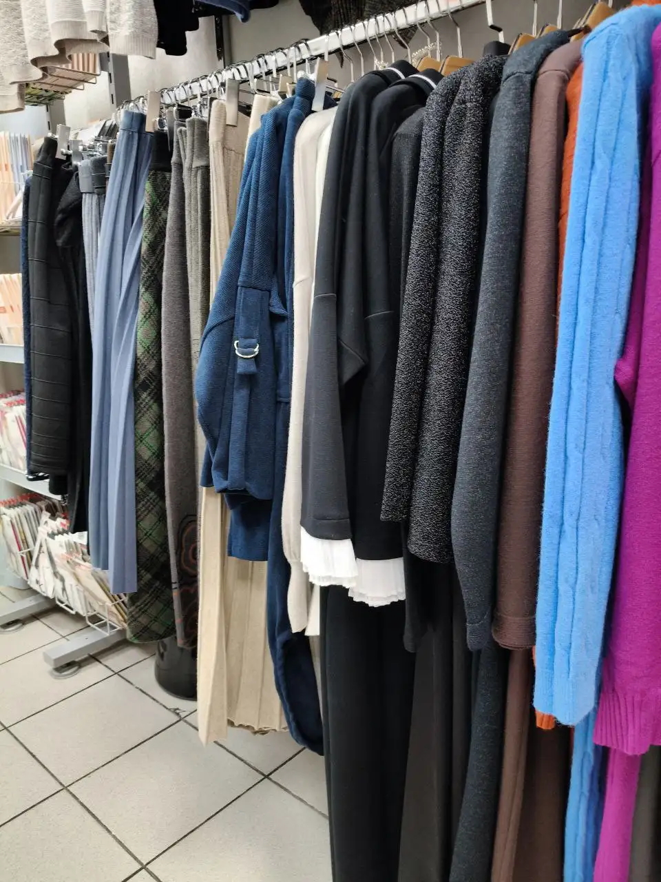 Распродажа зимней коллекции женской одежды - Женская одежда (Одежда) в Мытищи