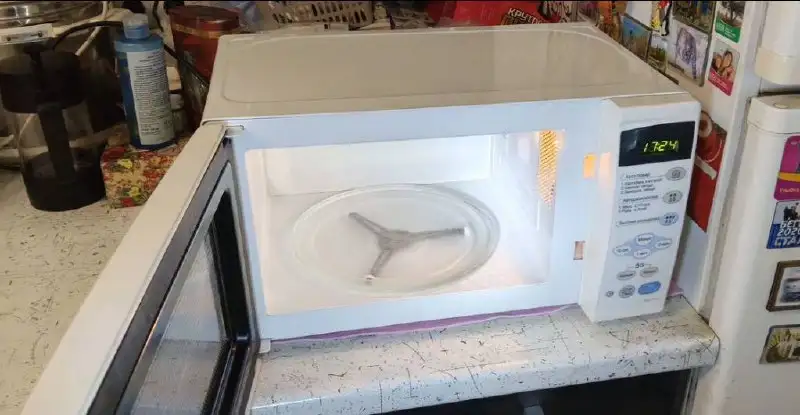 Миксер планетарный Scarlett и микроволновка LG - Бытовая техника (Барахолка) в Мытищи