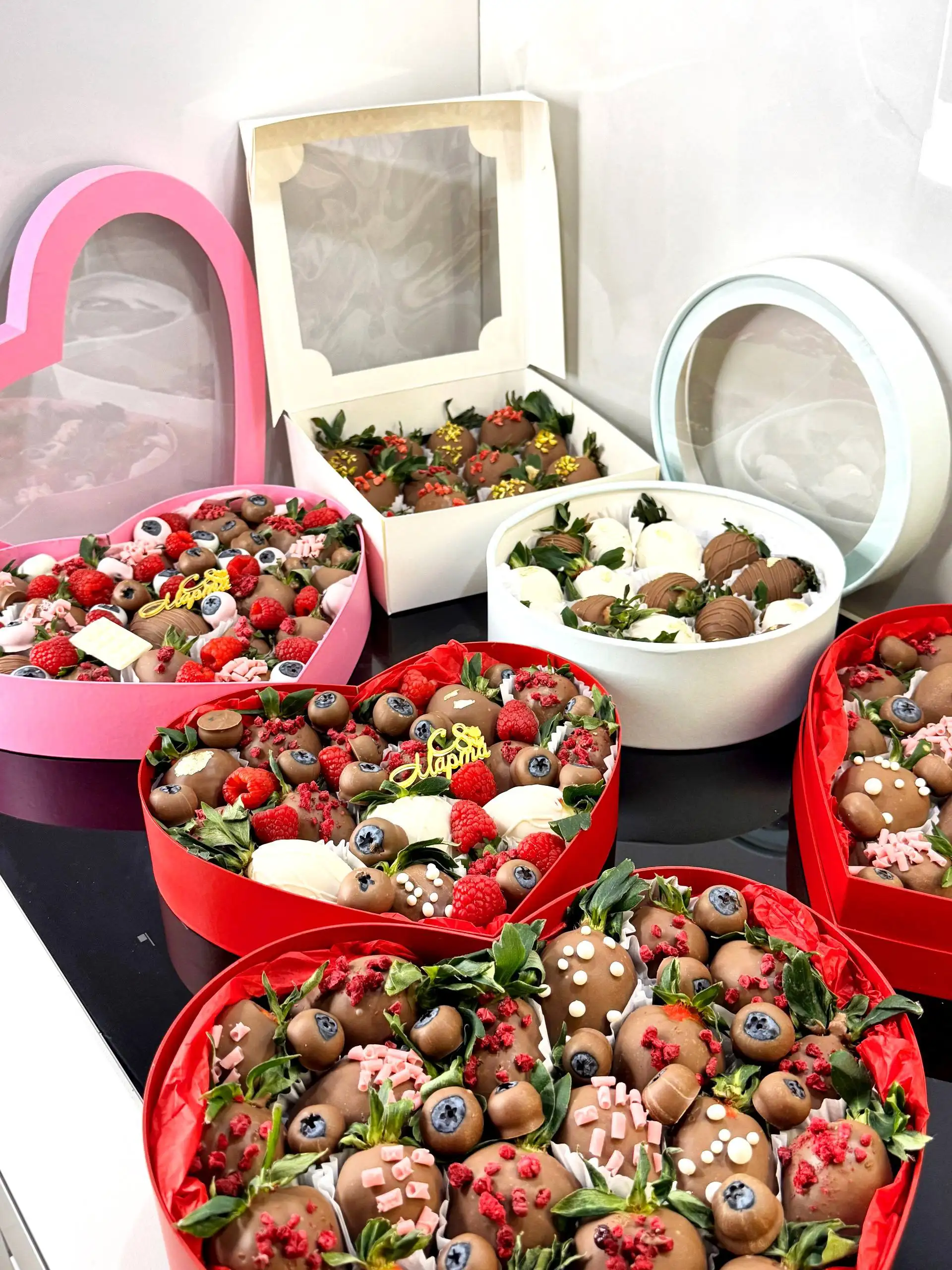 Клубника и ягоды в бельгийском шоколаде - Продукты питания (Барахолка) в Мытищи