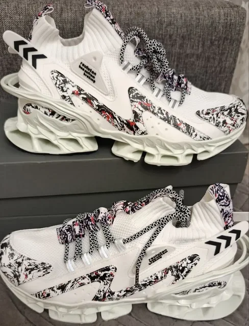 Новые мужские кроссовки 41 размера - Свитер в Мытищи