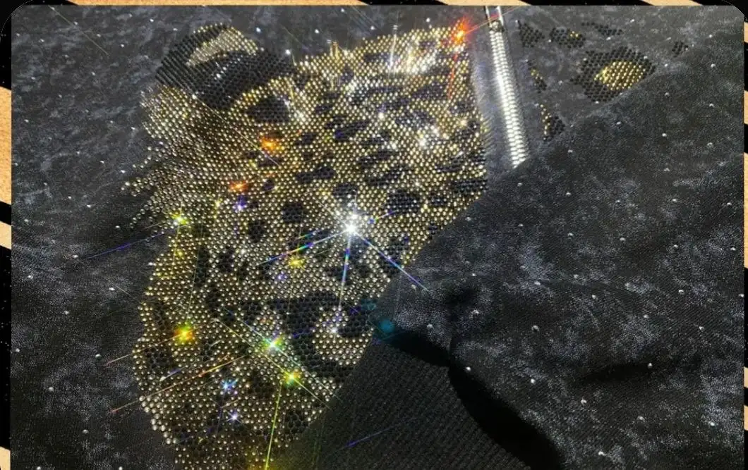 Новый женский костюм со стразами, большой размер - Женская одежда (Одежда) в Мытищи