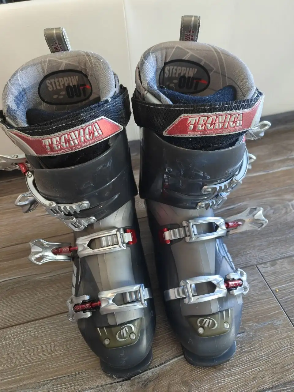 Продам лыжи с полным комплектом - Спортивный инвентарь (Барахолка) в Мытищи