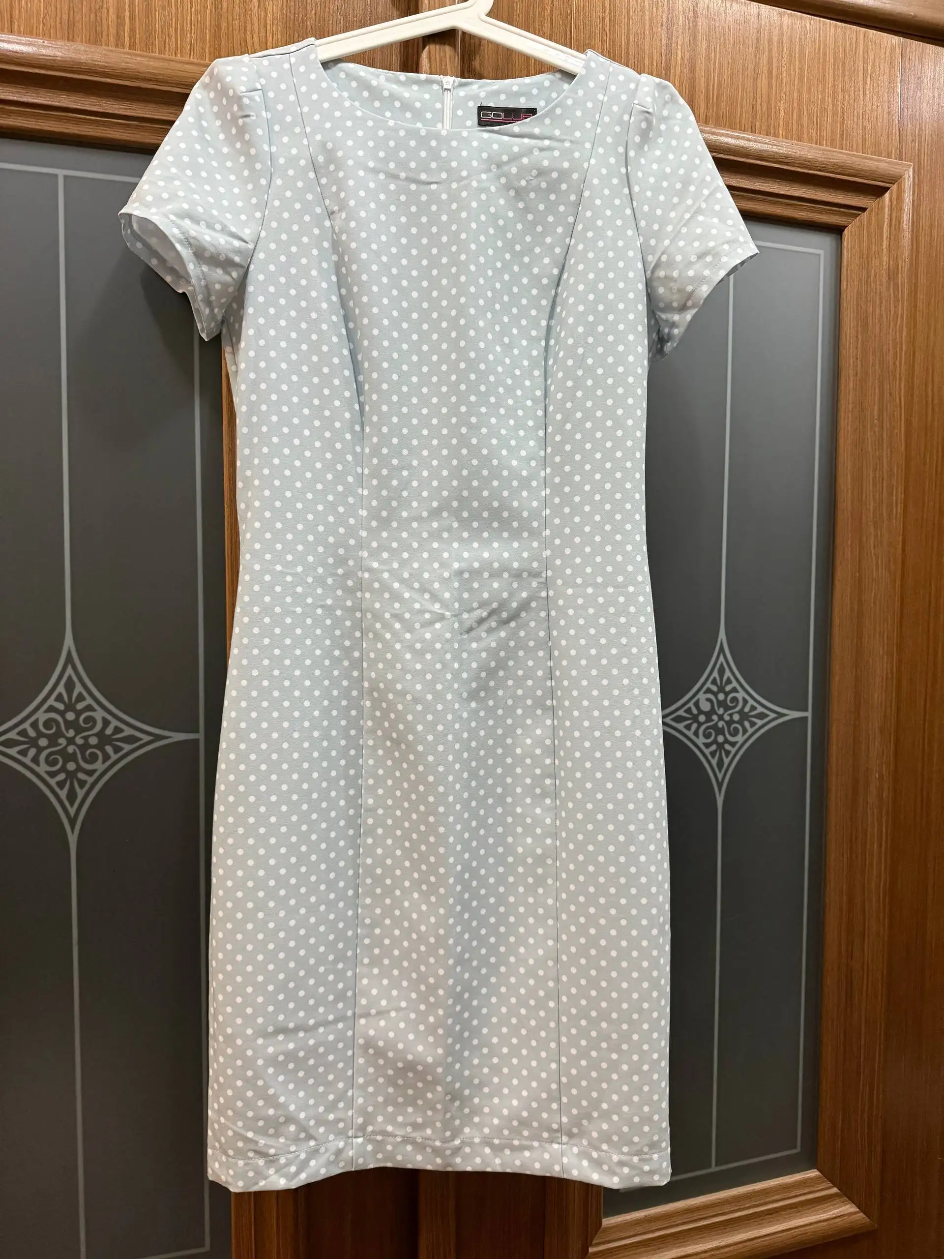 Продажа вещей 42 размера в отличном состоянии - Одежда в Ивантеевка