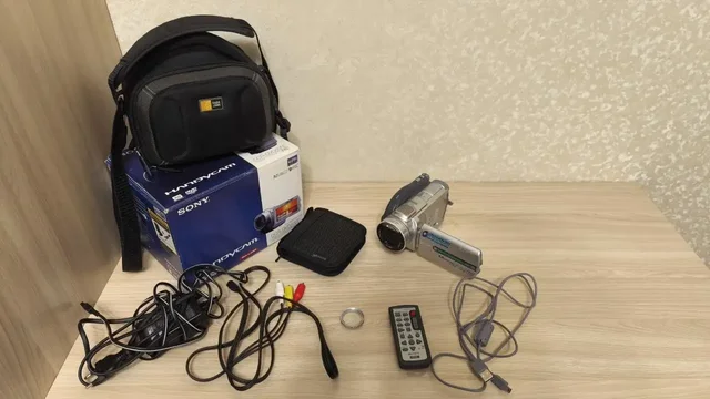 Продажа видеокамер Sony DCR-DVD505E и CCD-TR425E - Автомагнитолы в Мытищи