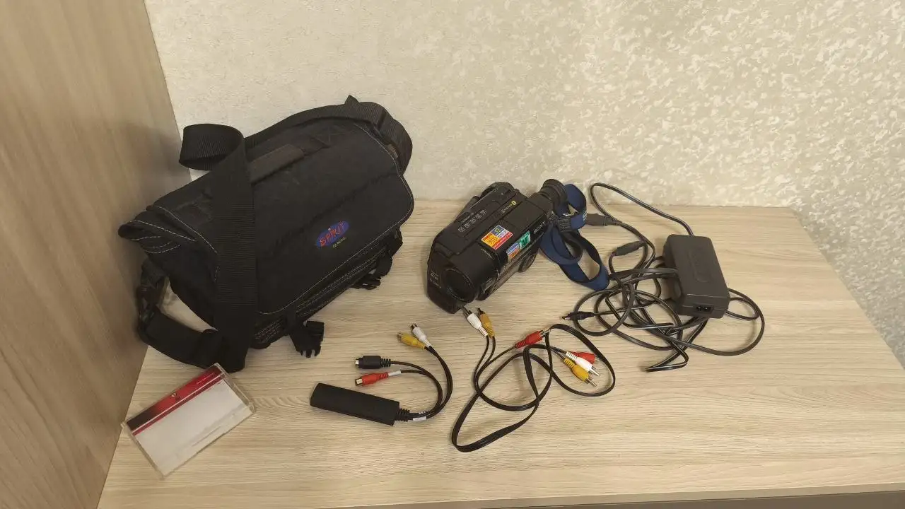 Продажа видеокамер Sony DCR-DVD505E и CCD-TR425E - Видеокамеры (Электроника) в Мытищи