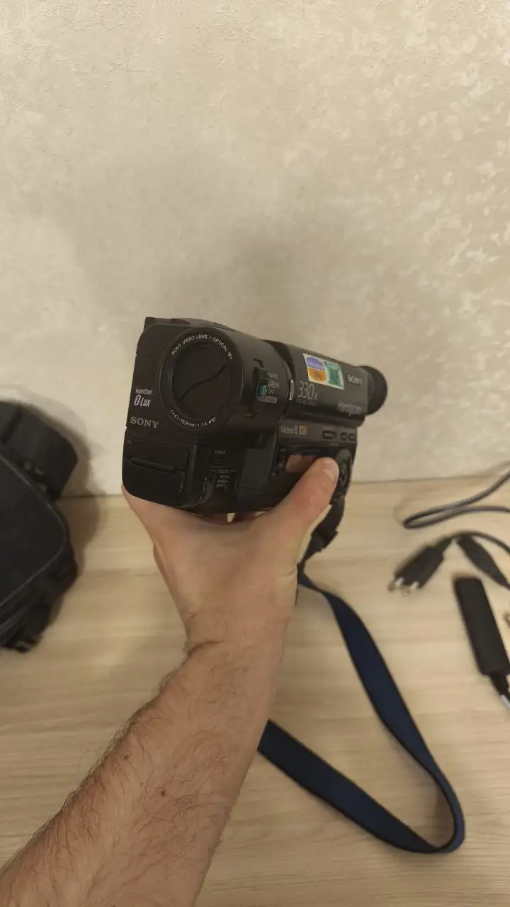 Продажа видеокамер Sony DCR-DVD505E и CCD-TR425E - Видеокамеры (Электроника) в Мытищи