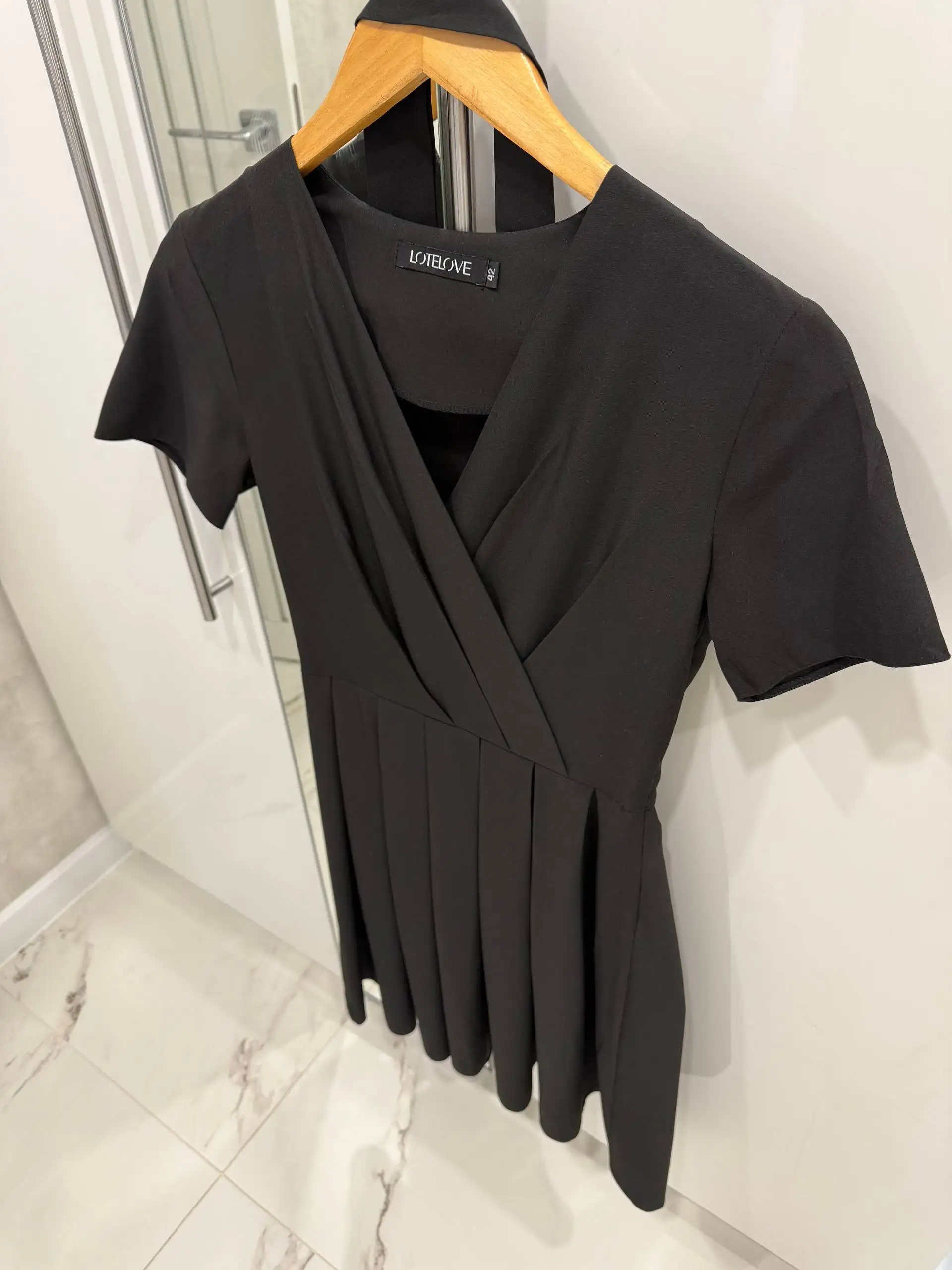 Платье черное 42 размер - Платья (Одежда) в Мытищи