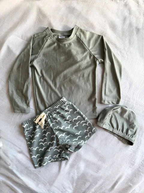 Детский купальный костюм новый на 4-5 лет - Товары для детей в Мытищи