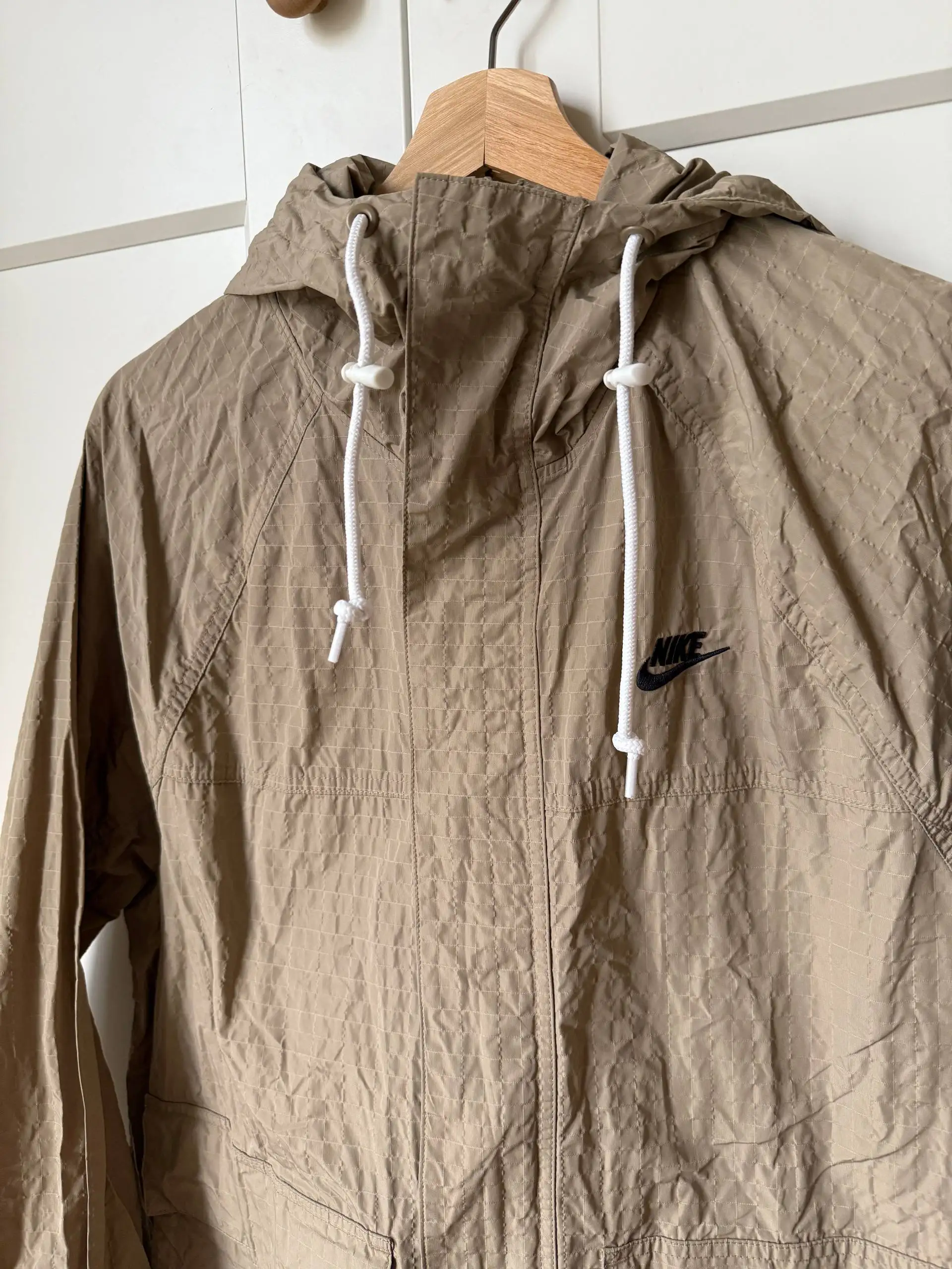 Куртка Nike ветровка размер М - Верхняя одежда (Одежда) в Мытищи