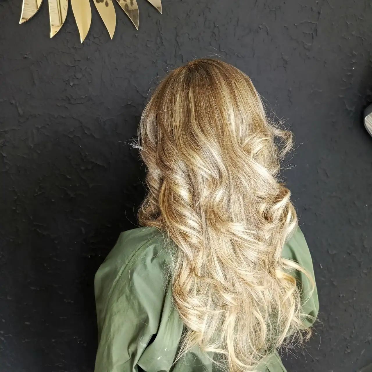 Требуются модели на окрашивание волос - Парикмахерские услуги (Услуги) в Мытищи