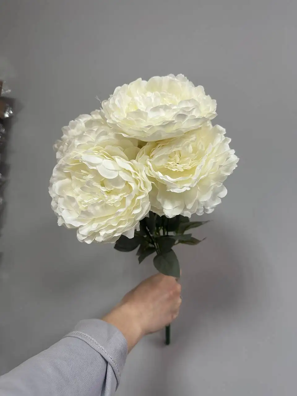 Букеты искусственных роз или пионов - Цветы (Барахолка) в Мытищи