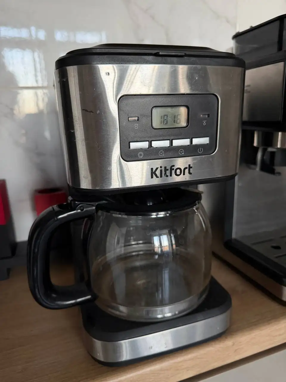 Кофемашина и корм для котят - Электроника (Барахолка) в Мытищи