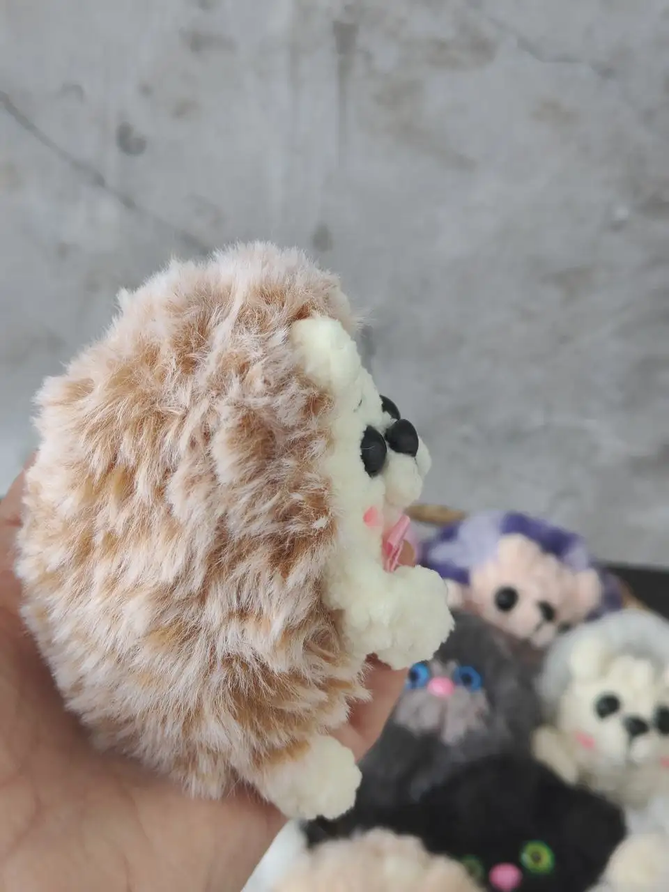 Продаются вязанные игрушки из мохнатой пряжи - Хендмейд игрушки (Барахолка) в Мытищи