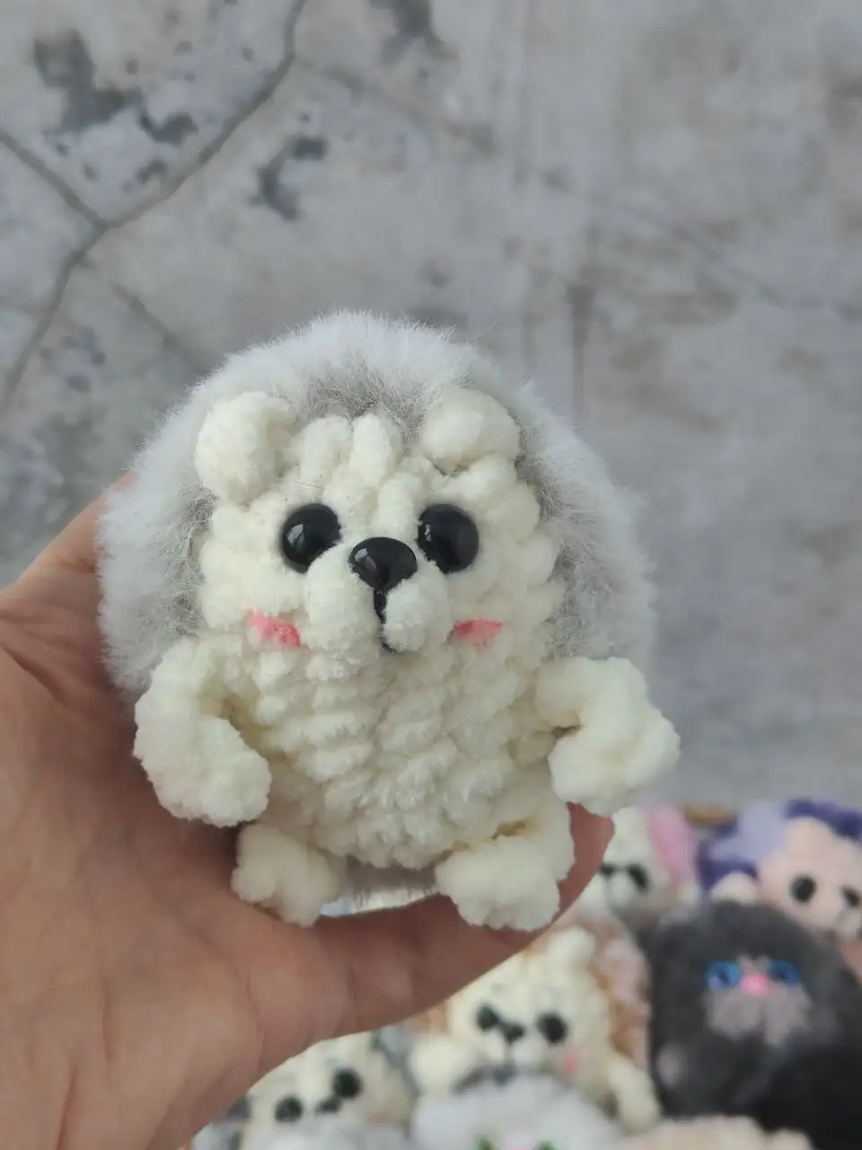 Продаются вязанные игрушки из мохнатой пряжи - Хендмейд игрушки (Барахолка) в Мытищи