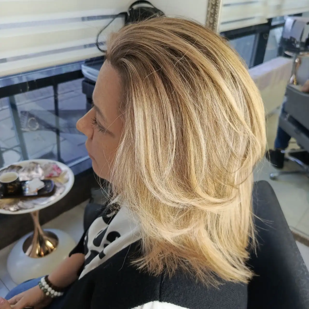 Салон Айлин, мастер колорист Оксана в Мытищах - Парикмахерские услуги (Услуги) в Мытищи