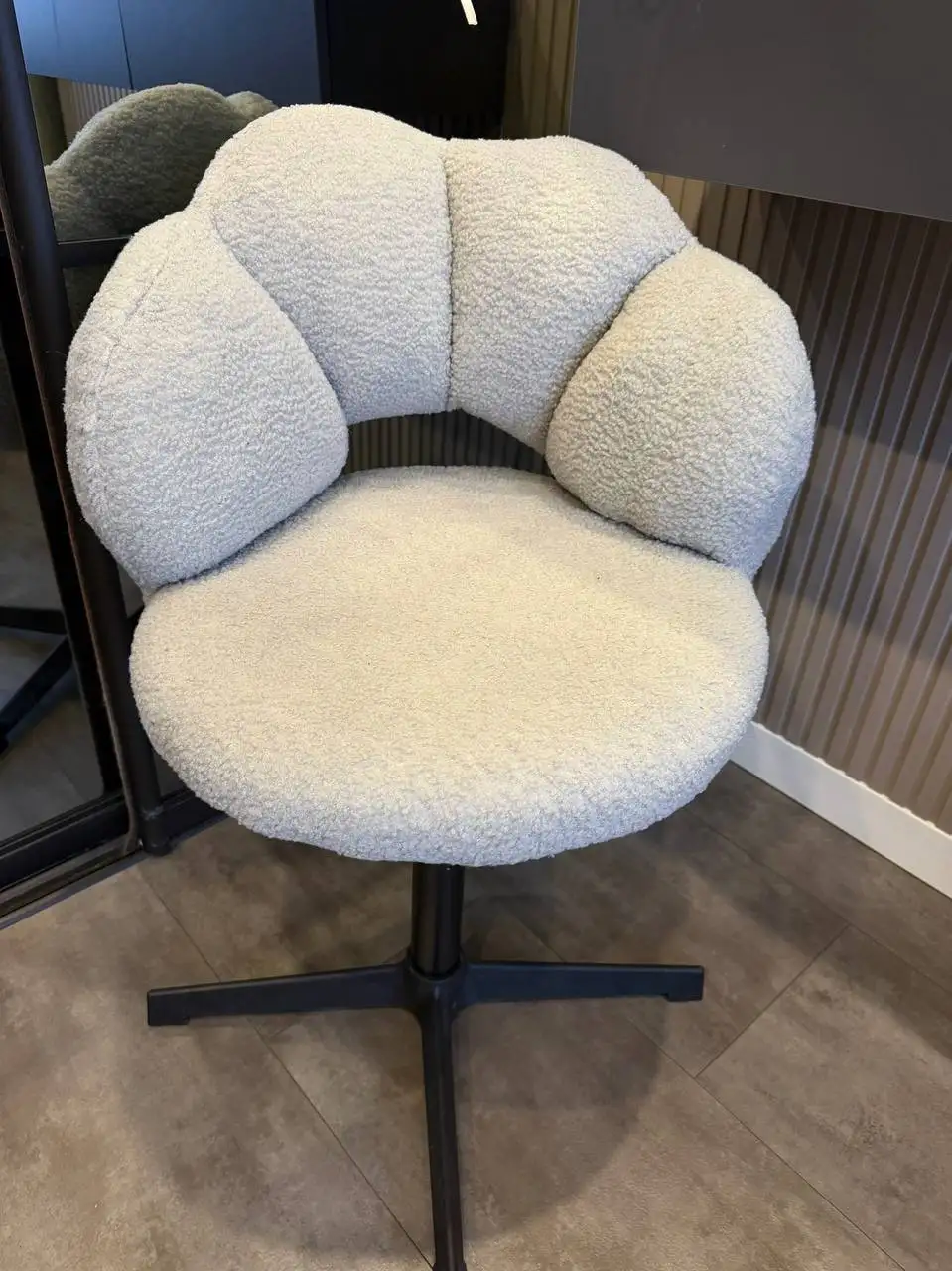 Новый стул из букле с регулируемой высотой - Барахолка в Мытищи