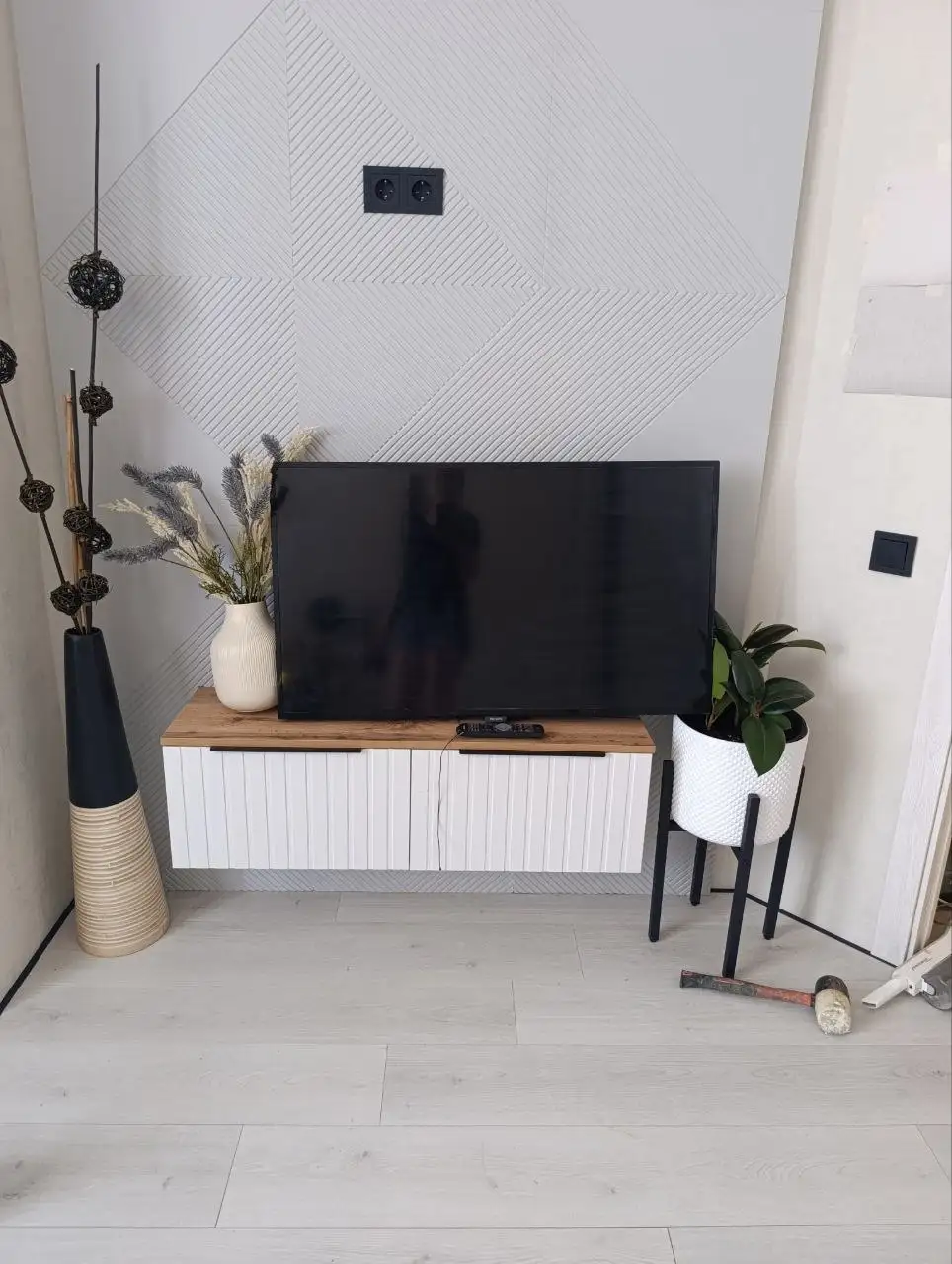 Продажа телевизора Philips 40 дюймов - Телевизоры (Электроника) в Химки