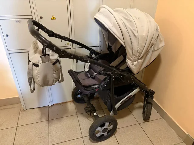 Коляска с люлькой и прогулочным блоком - Коляски и аксессуары в Мытищи