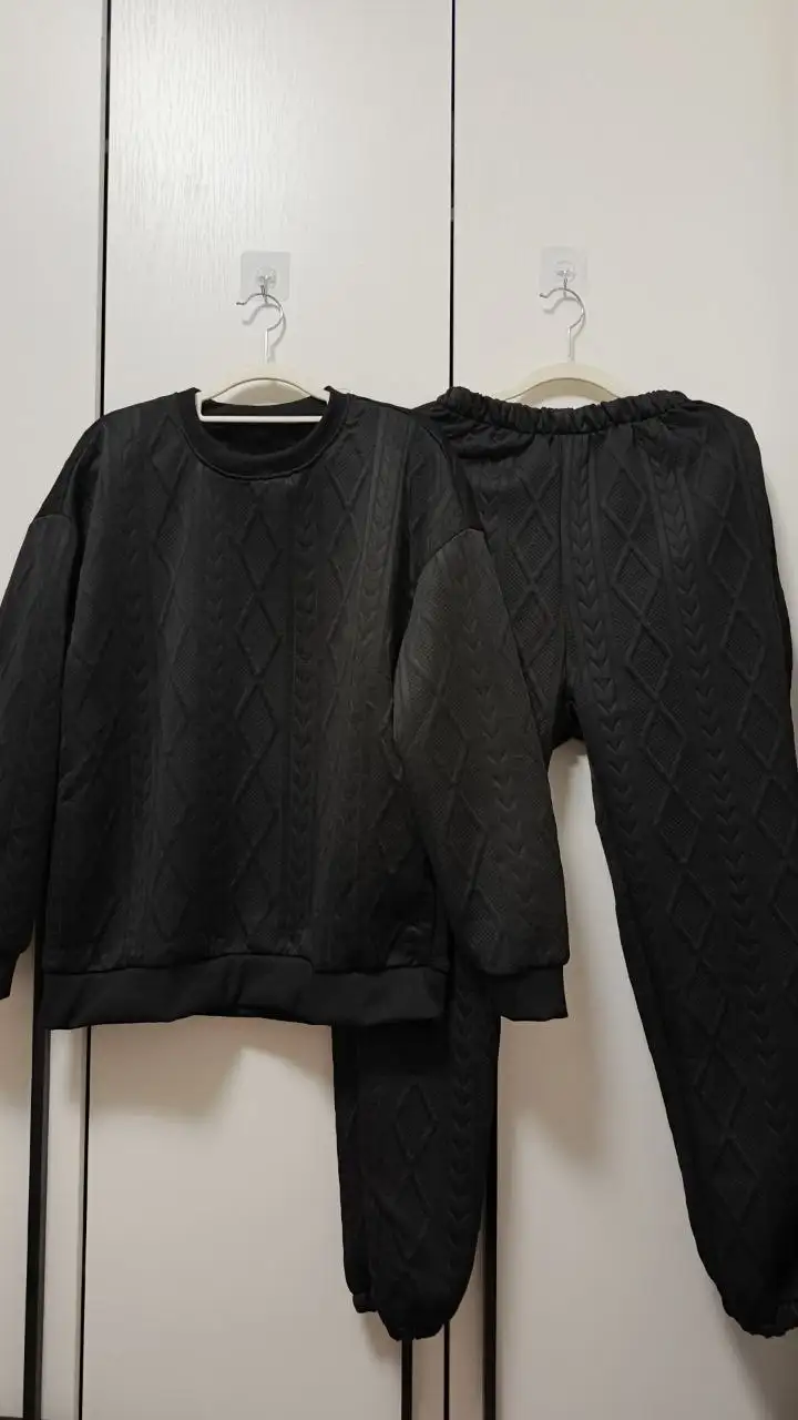 Новый женский костюм 46-48 - Костюмы (Одежда) в Мытищи