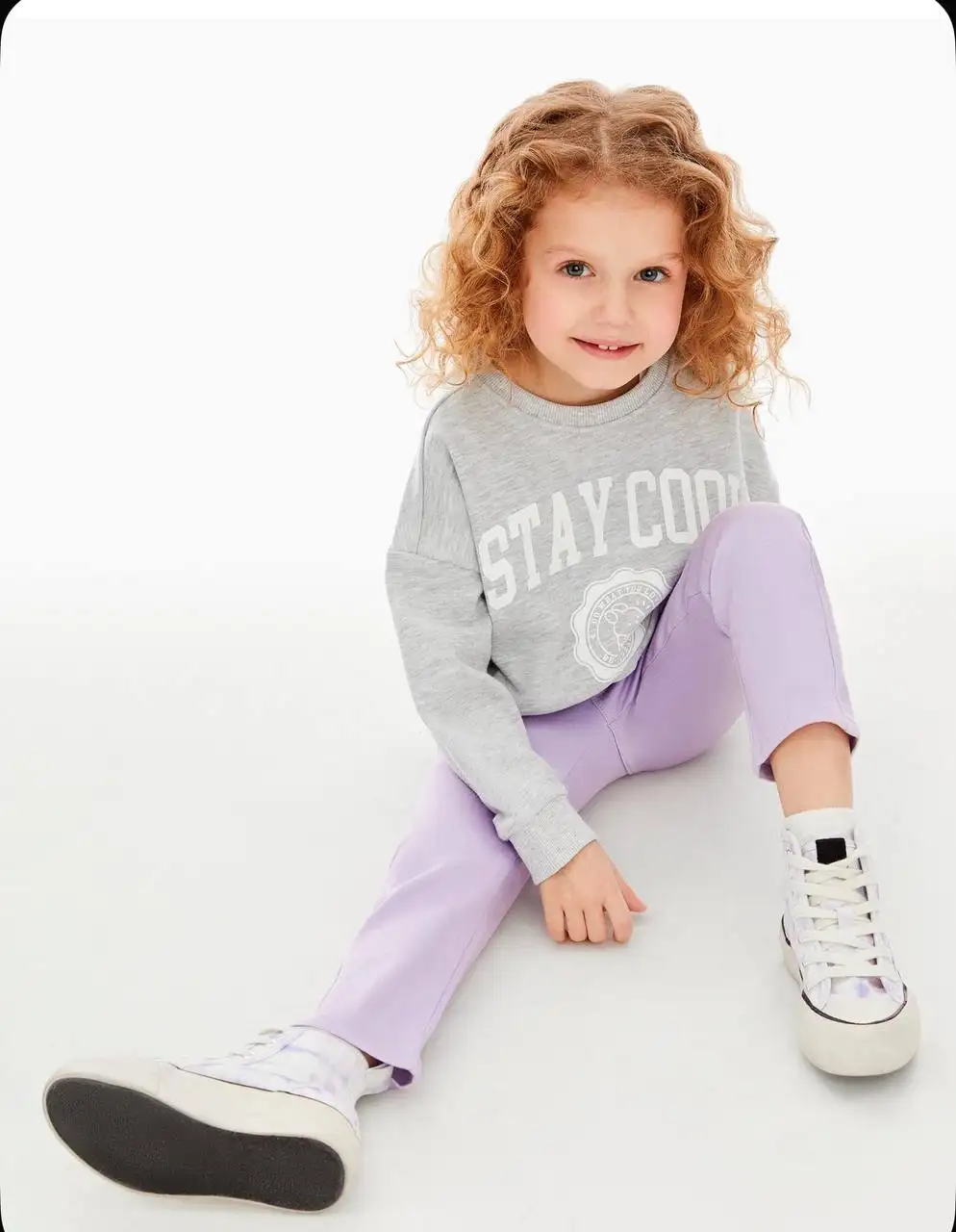 Джинсы Gloria Jeans для девочки и джемпер Sinsay - Детская одежда (Одежда) в Мытищи