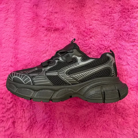 Новые кроссовки, размер 39-40 - Обувь в Мытищи