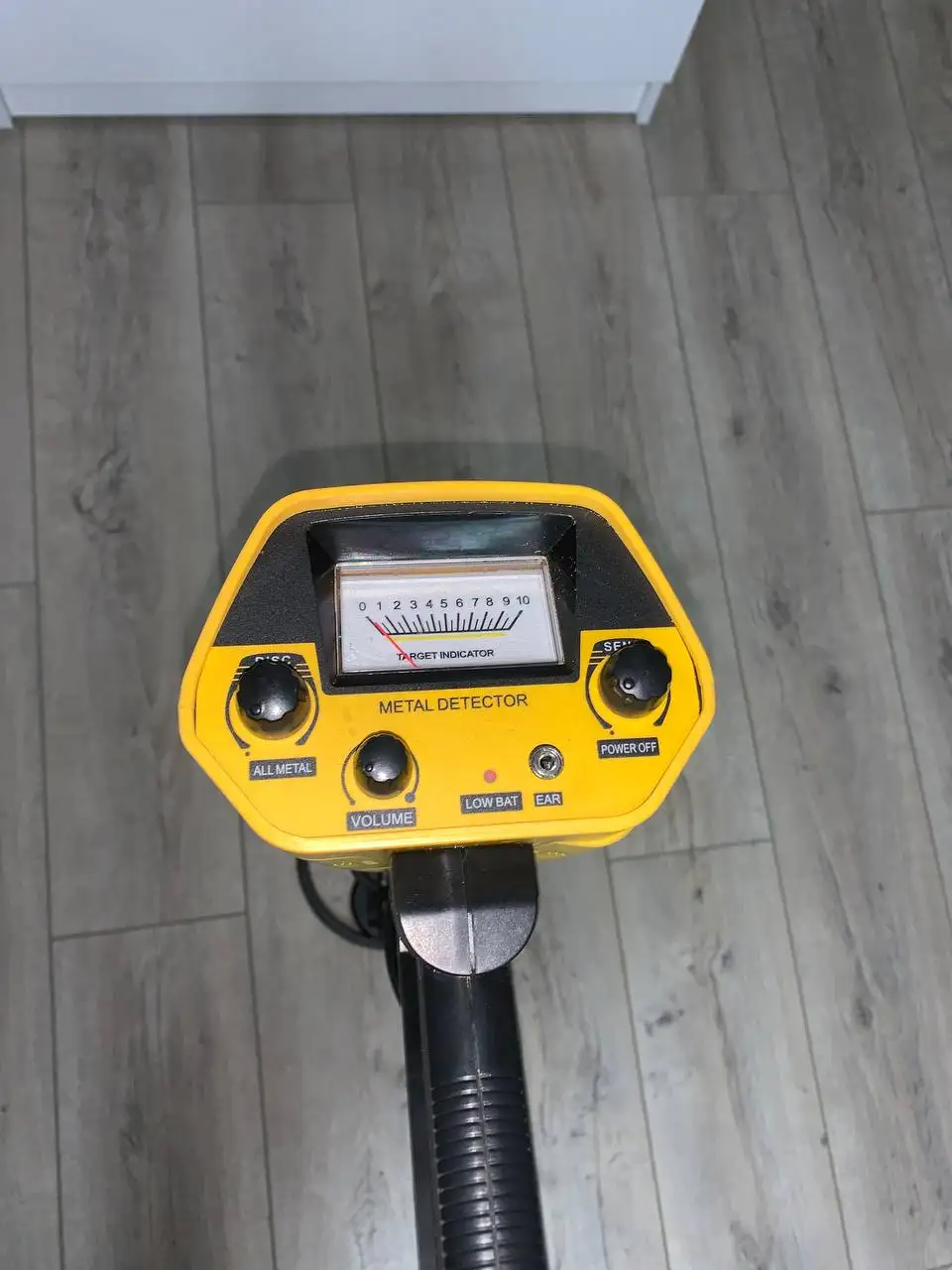 Продам металлоискатель Md 5090 - Охота и рыбалка (Хобби и отдых) в Мытищи