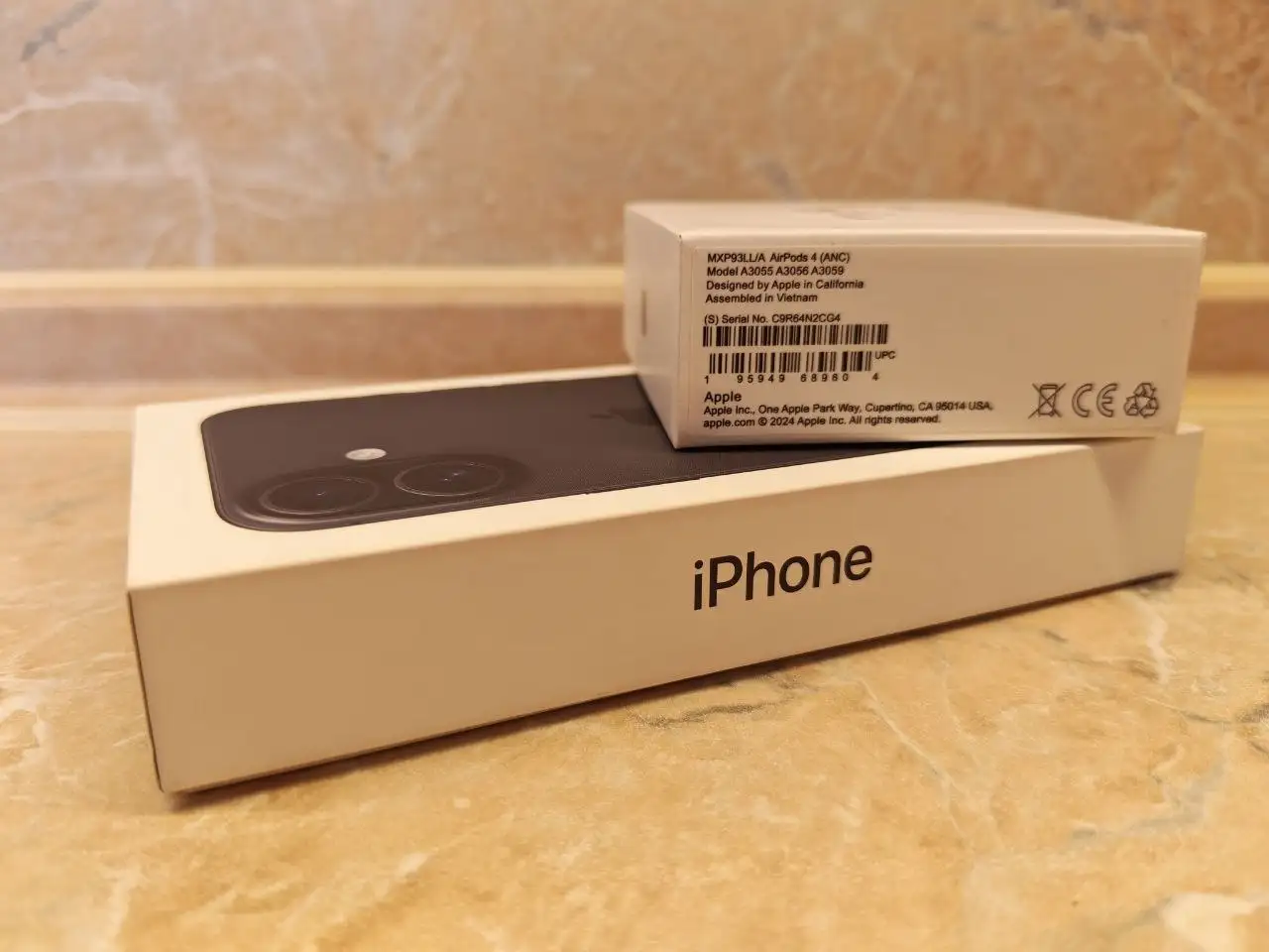 iPhone 16 256GB в идеале + AirPods 4 (копия) - Электроника в Мытищи