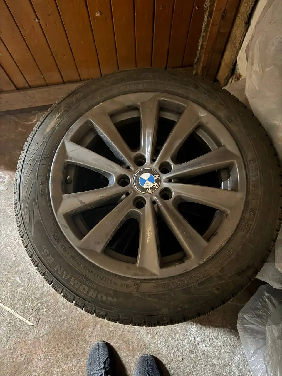 Колеса BMW оригинал на зимней резине Nordman R17 - Шины и диски (Авто) в Мытищи