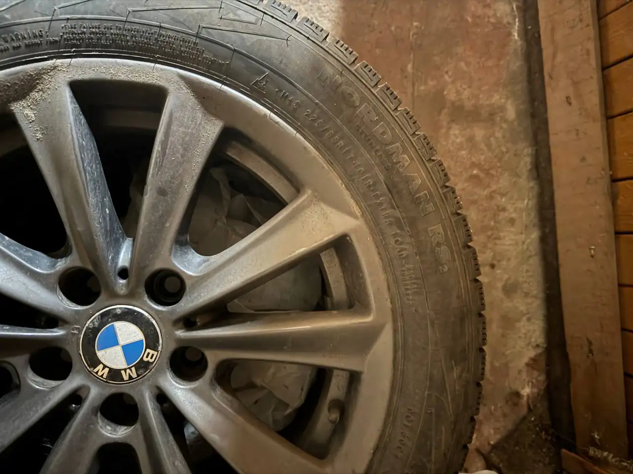 Колеса BMW оригинал на зимней резине Nordman R17 - Шины и диски (Авто) в Мытищи
