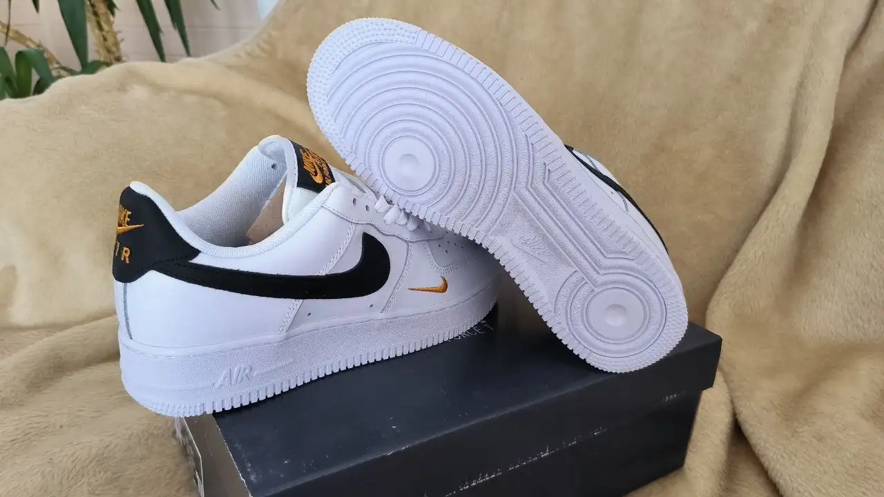 Продаю кроссовки Nike Air Force 1/07 размеры 41, 42 - Обувь (Барахолка) в Мытищи